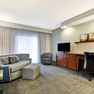 Newly Renovated One-Bedroom King Suite Sofa Bed